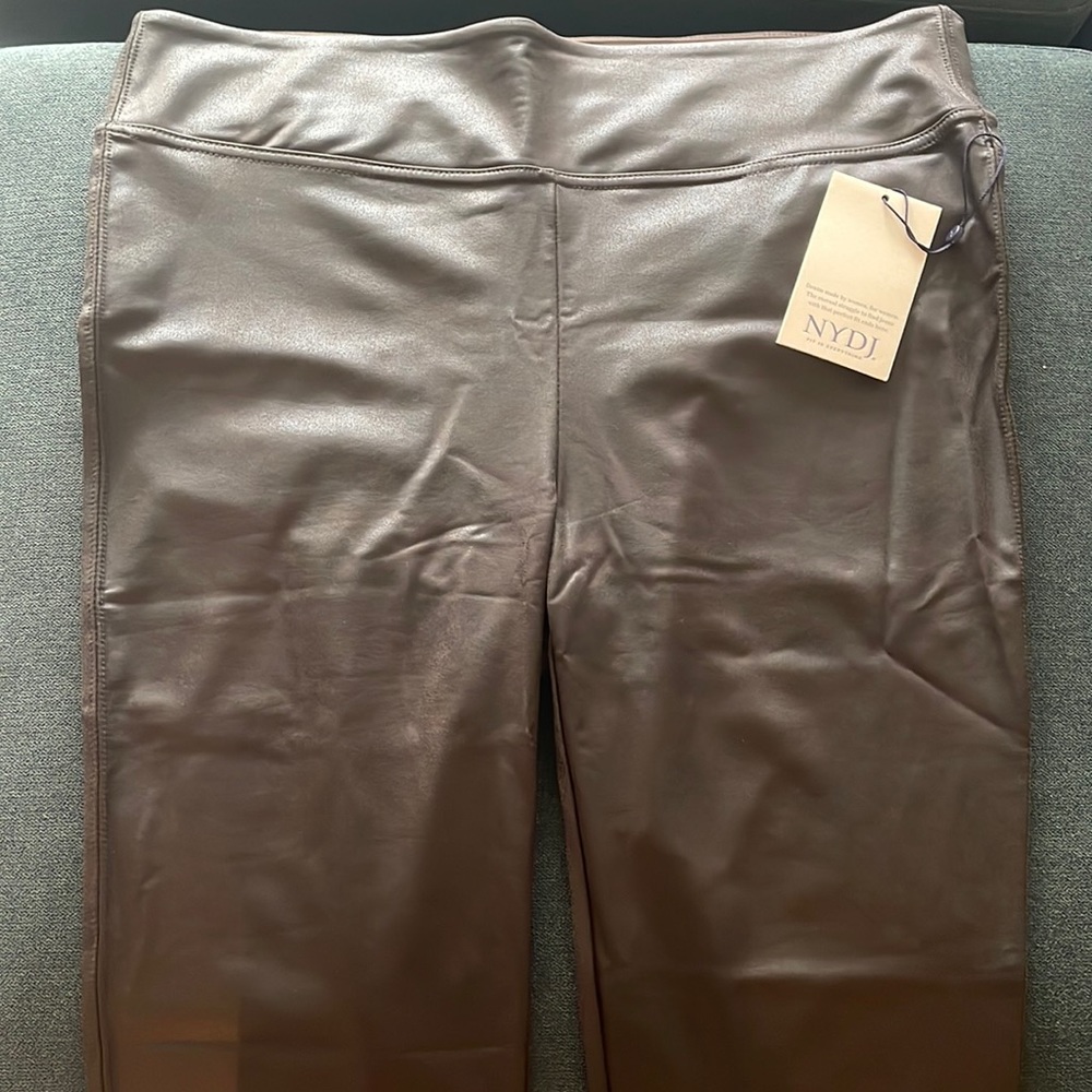 Espresso colored coated legging (L)